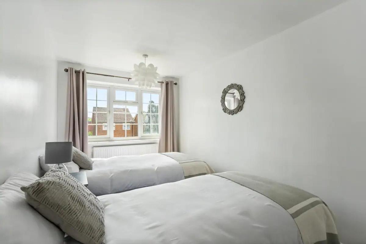 Bright & Spacious With Garden & Parking Nottingham Exterior photo